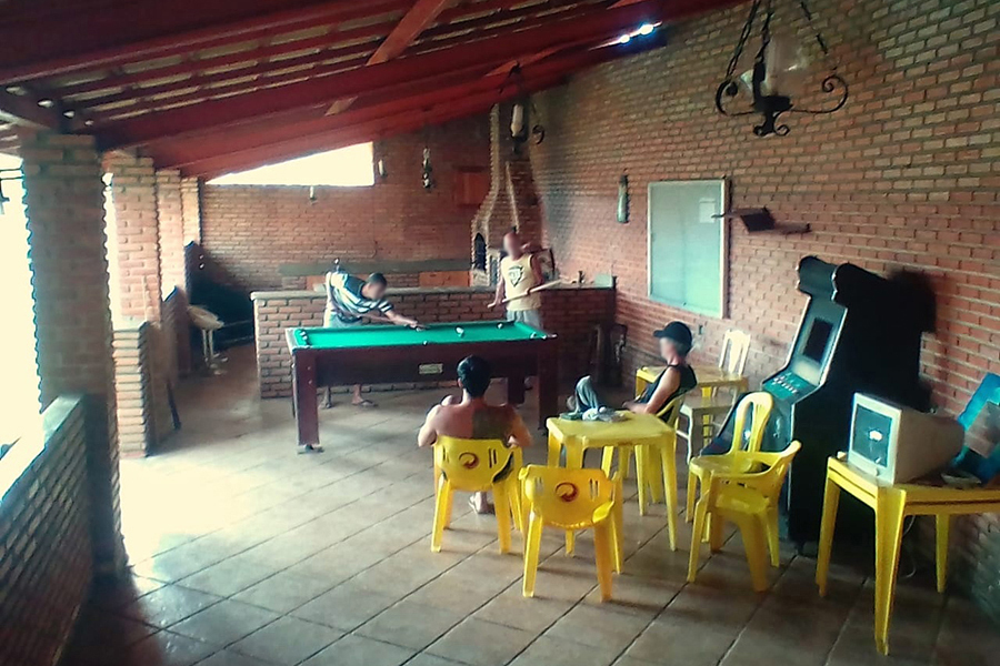 Espaço de convivência coberto